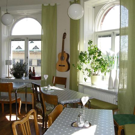 Jaernvaegshotellet Gävle Extérieur photo
